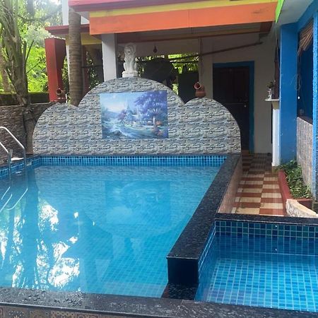 Calangute Beach Side Hotel Exterior foto
